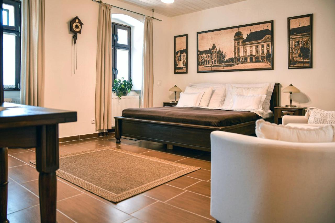 Bed and Breakfast Szin-Es Vendeghaz Szentes Esterno foto