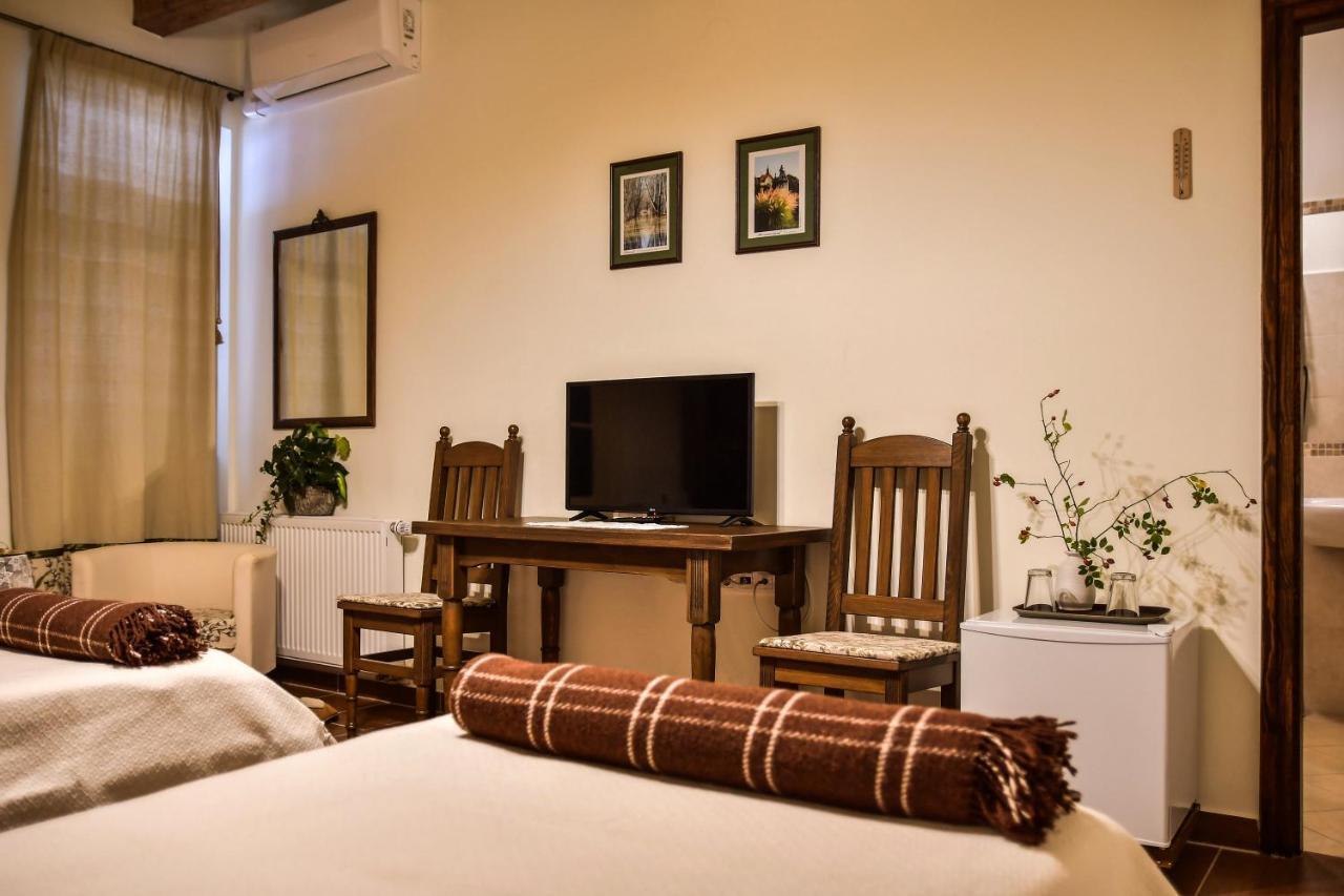 Bed and Breakfast Szin-Es Vendeghaz Szentes Esterno foto
