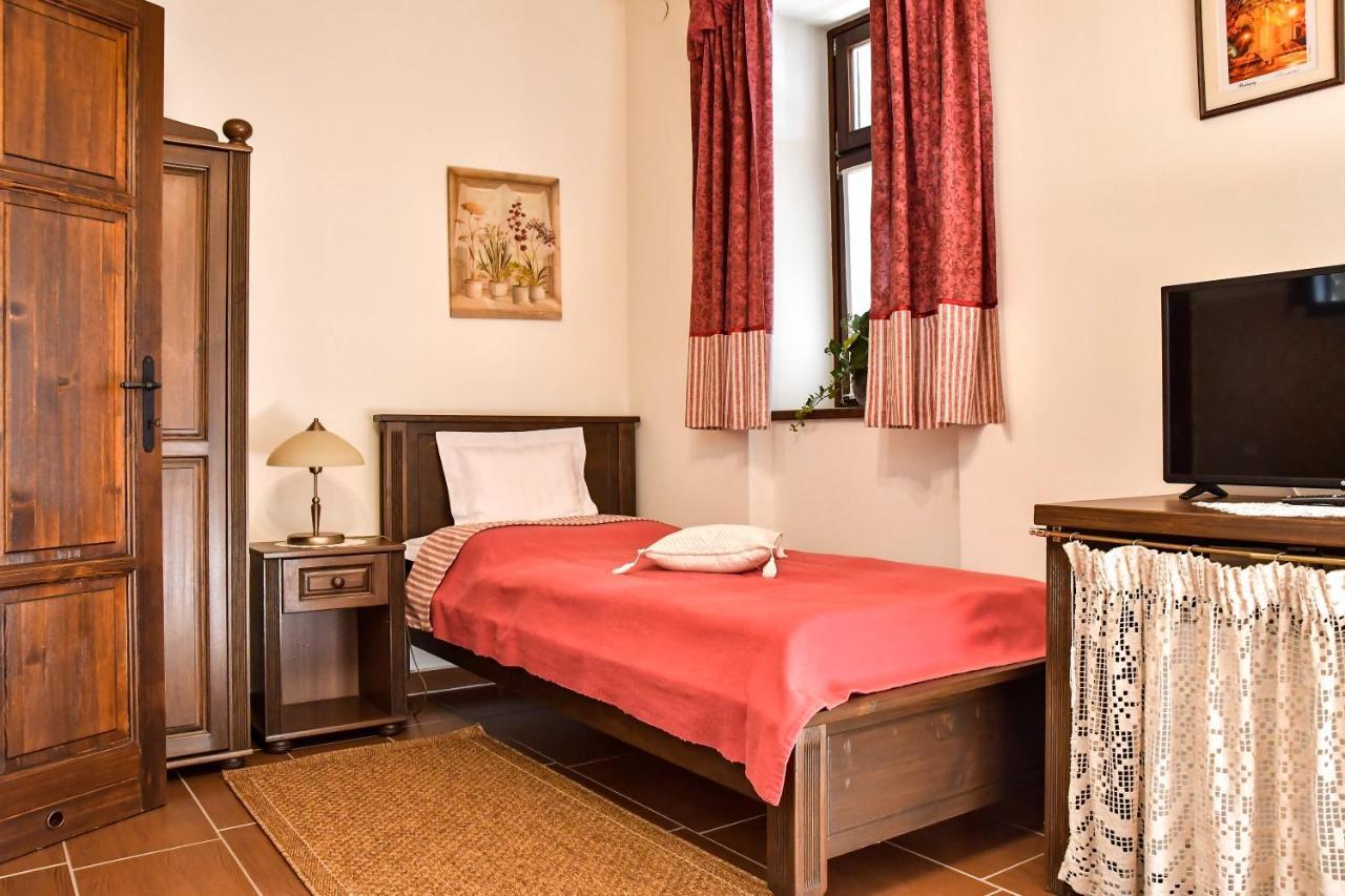Bed and Breakfast Szin-Es Vendeghaz Szentes Esterno foto